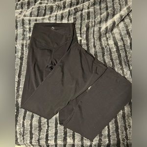 Flare leggings / yoga pants